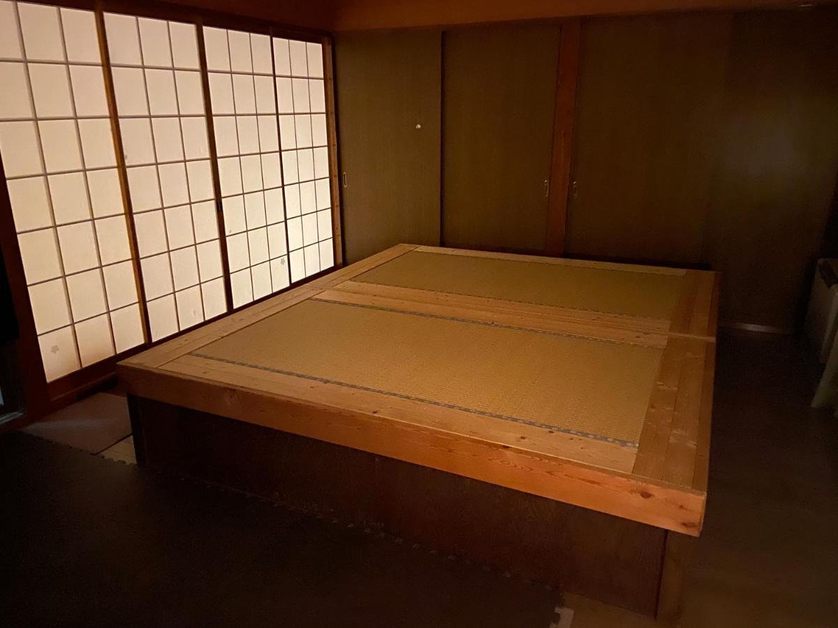 Hotel Takayama Ninja House Esterno foto