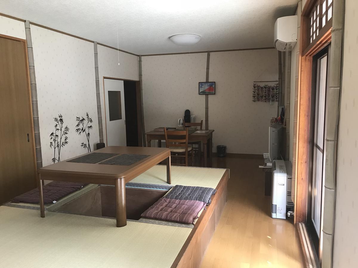 Hotel Takayama Ninja House Esterno foto