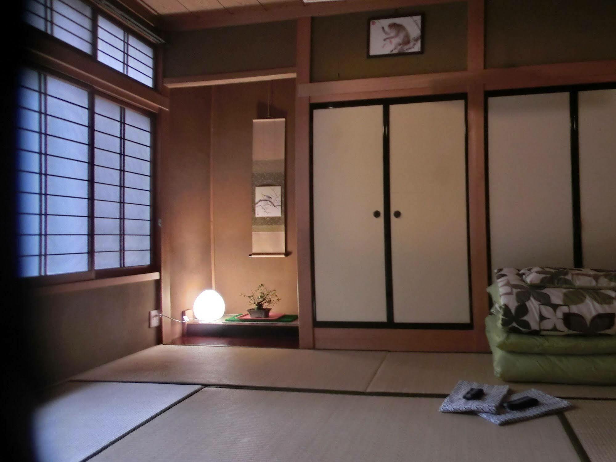Hotel Takayama Ninja House Esterno foto