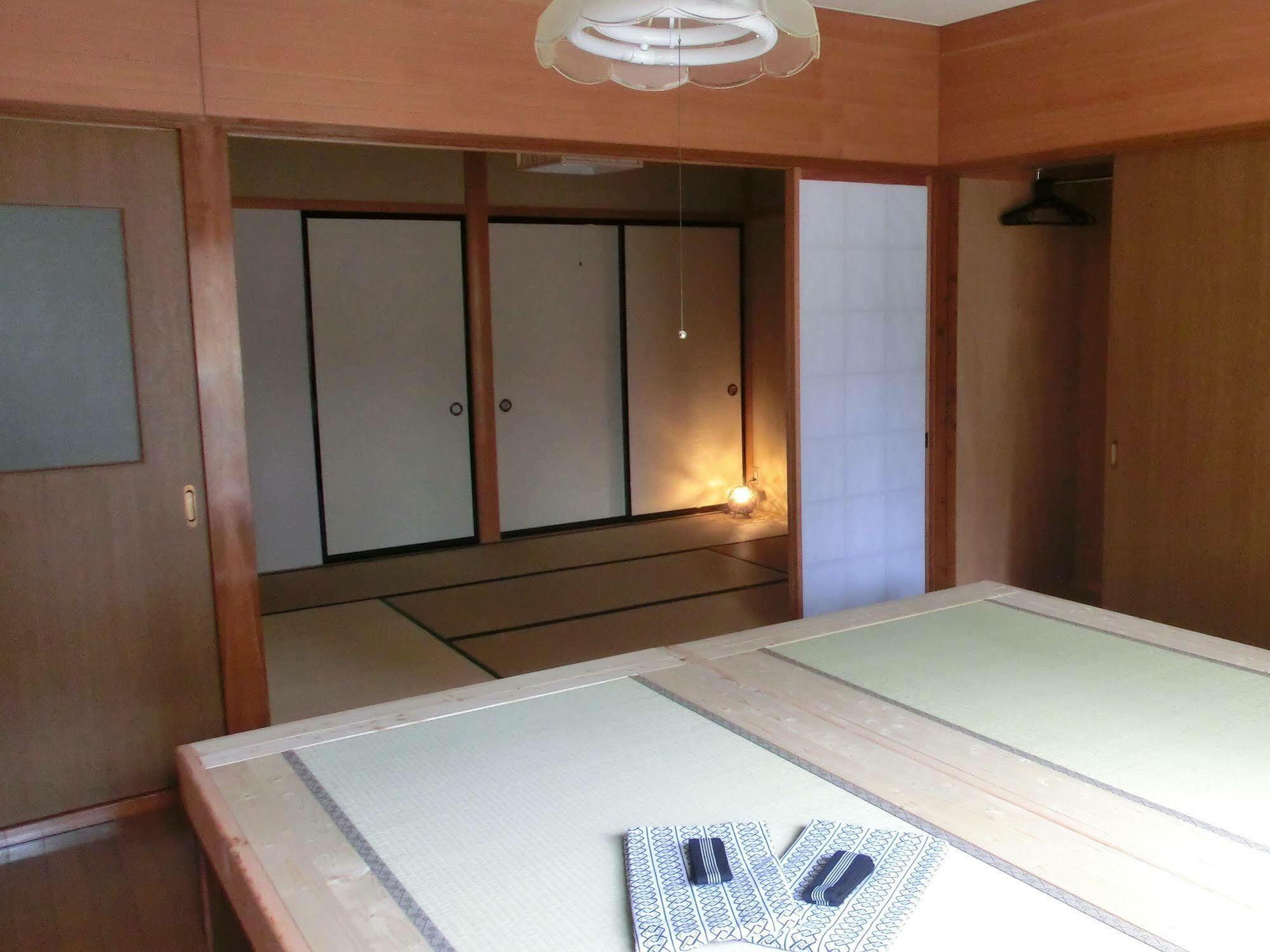 Hotel Takayama Ninja House Esterno foto