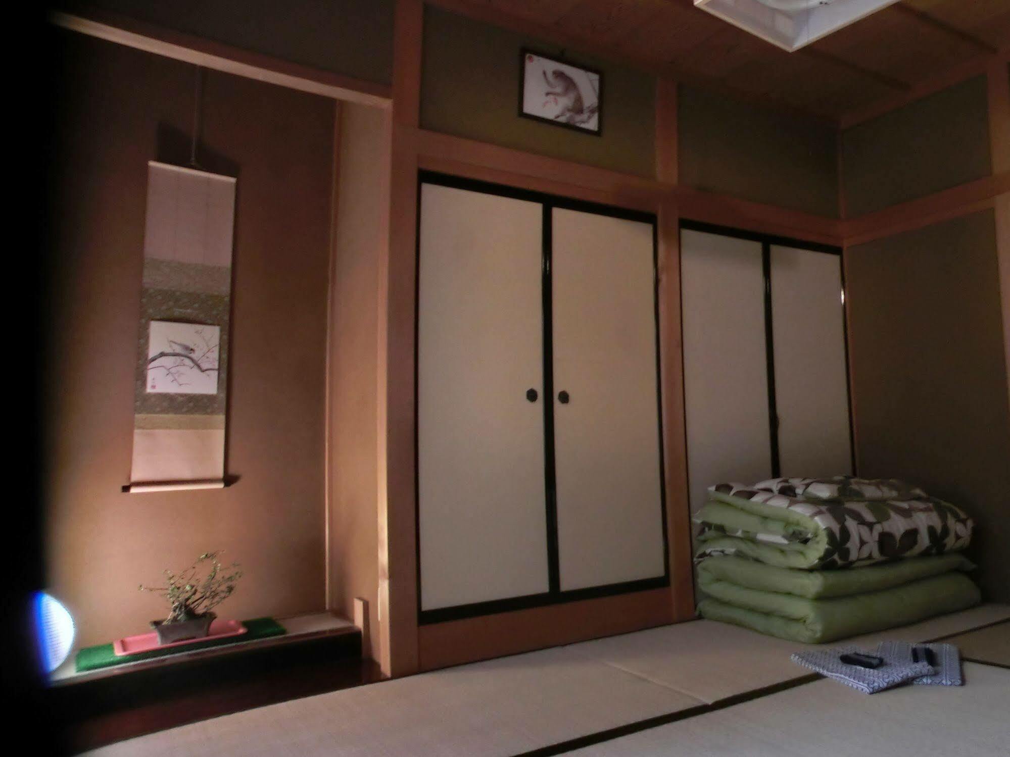 Hotel Takayama Ninja House Esterno foto